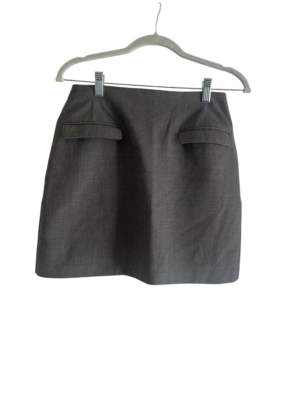 Aritzia Babaton Grey Mini Skirt Size 4 Tailored Chic Model Off Duty Office Core